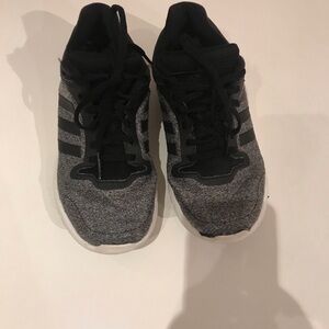 3/15$ adidas shoes​​